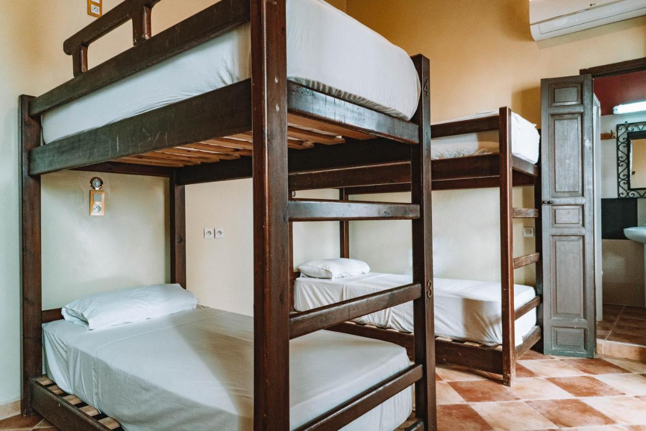 Bed 6-Bed Female Dormitory Room